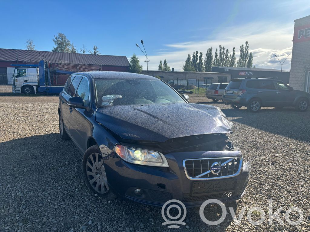 V70 S70, V70, V70 XC  39882946