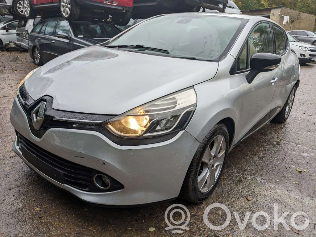 Clio III Clio  6700002890A