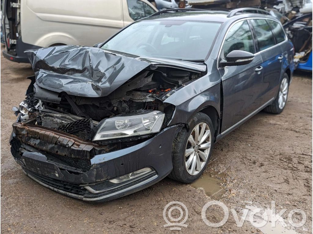 PASSAT B7 Passat  3AA011031B