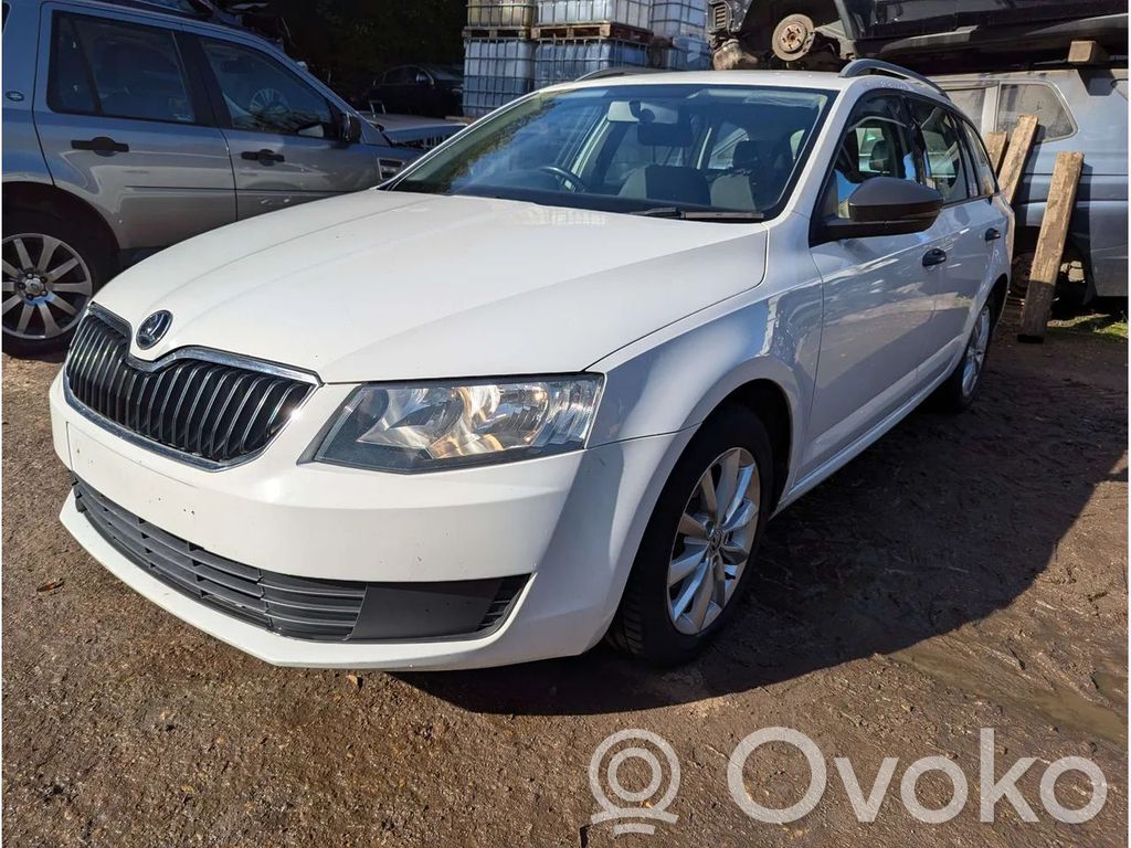Octavia Mk3 (5E) Octavia  Y2397003