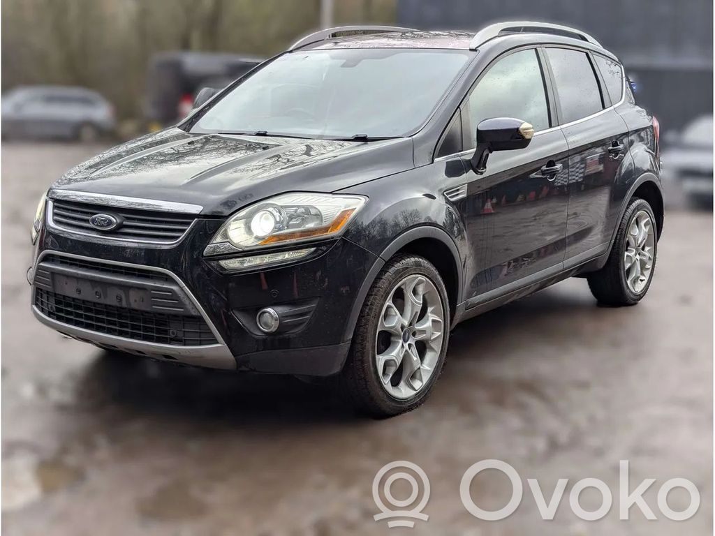 Kuga I Kuga  AV412C405AA