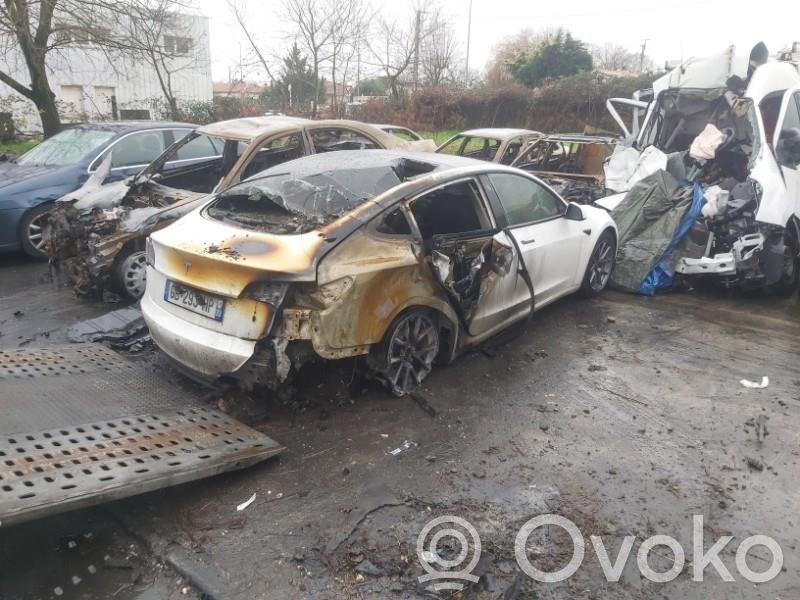 Model 3 Tesla Model 3  164384600A