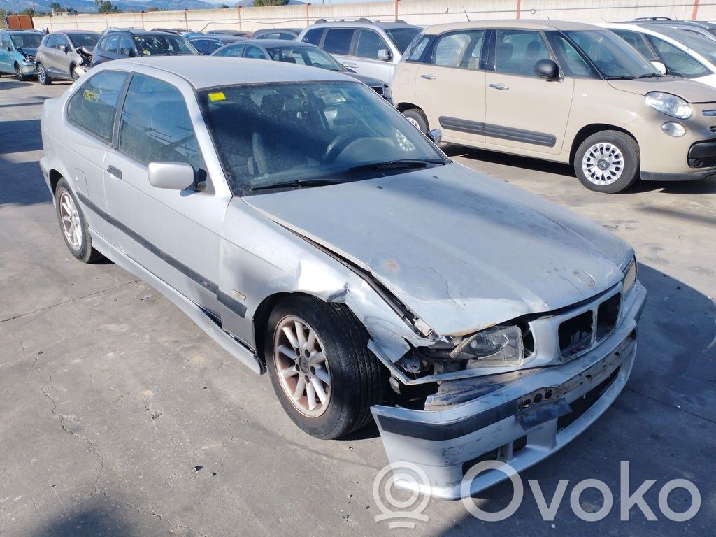 3 E36 Series 3  1094480