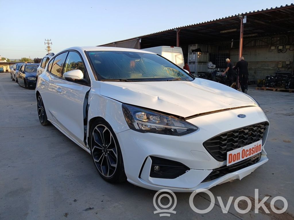 Focus Focus  2240389