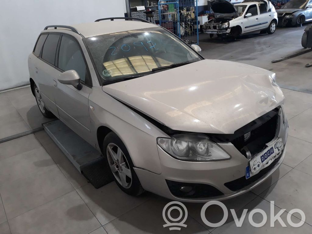 Exeo (3R) Exeo  8E0941531CFKZ