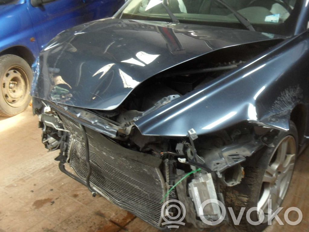 S40 S40, V40