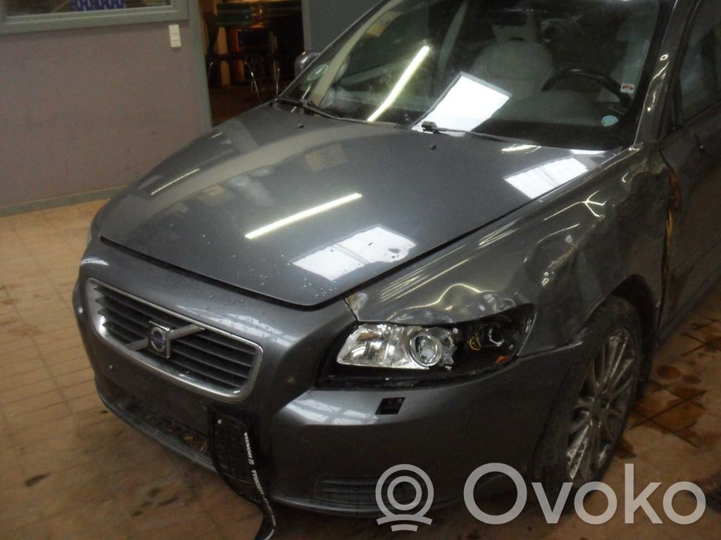 S40 S40, V40