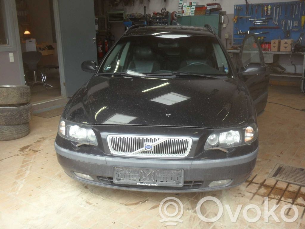 V70 S70, V70, V70 XC  8677708A