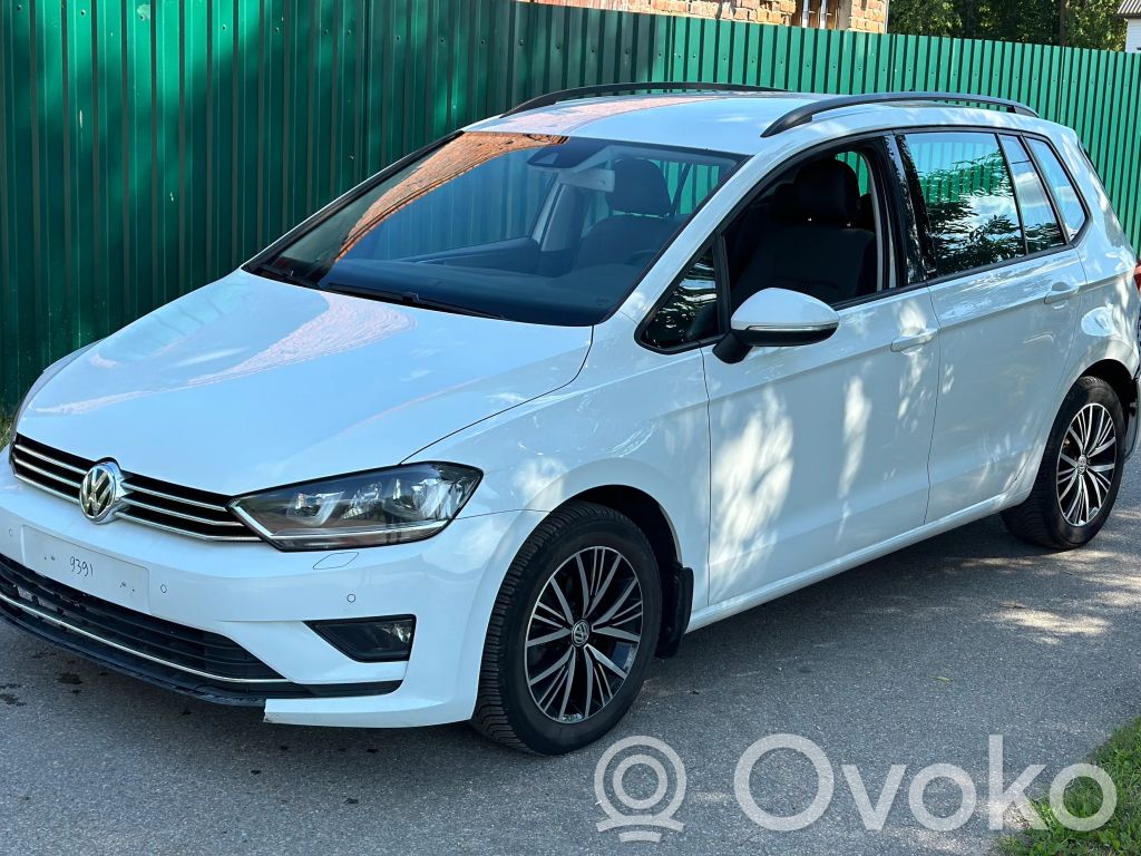 Golf Sportsvan Golf  5Q0253211