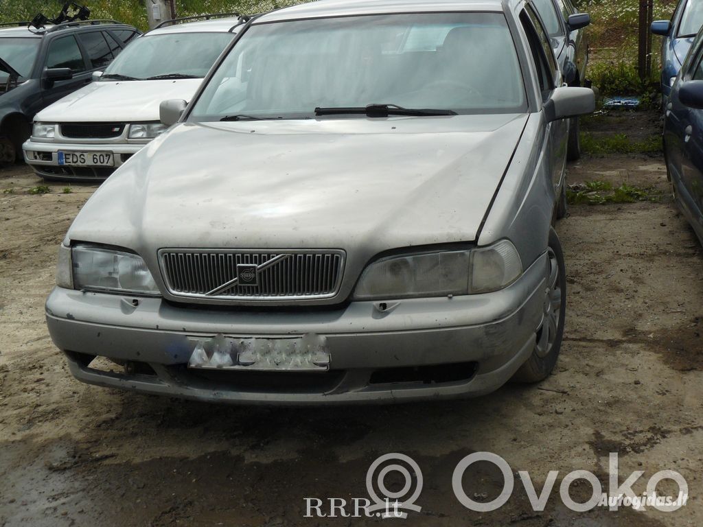 S70  V70  V70 XC S70, V70, V70 XC  P01270298
