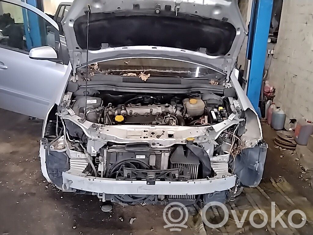 Zafira B Zafira  10039929424