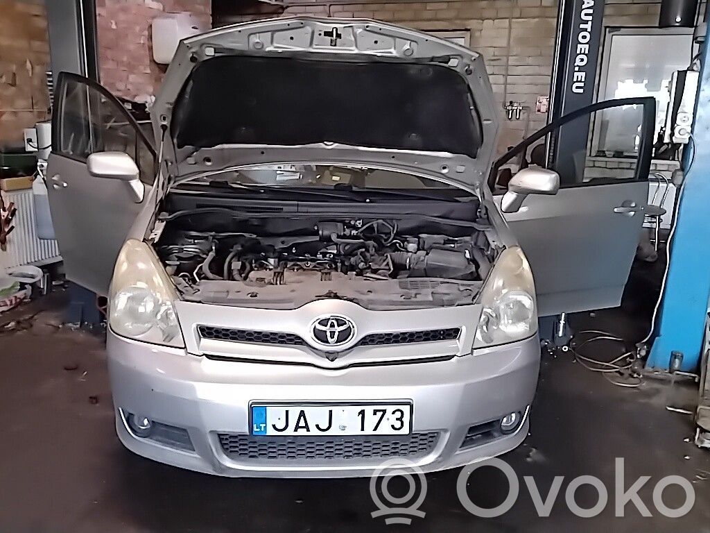 Corolla Verso AR10 Corolla Verso  8679064020