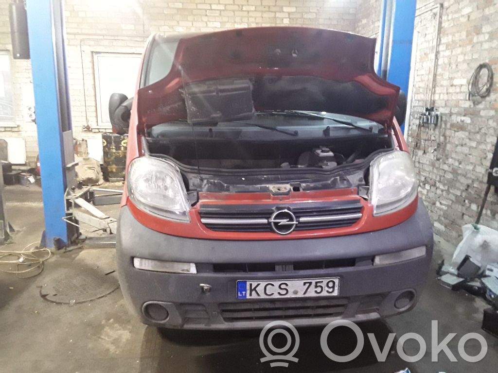 Vivaro Vivaro  8200008260