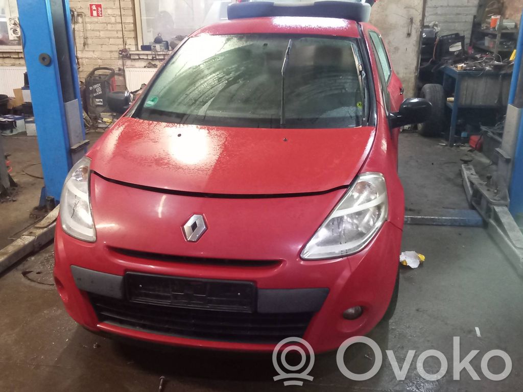 Clio III Clio  8200728639