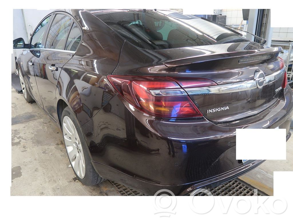 Insignia A Insignia  13586366