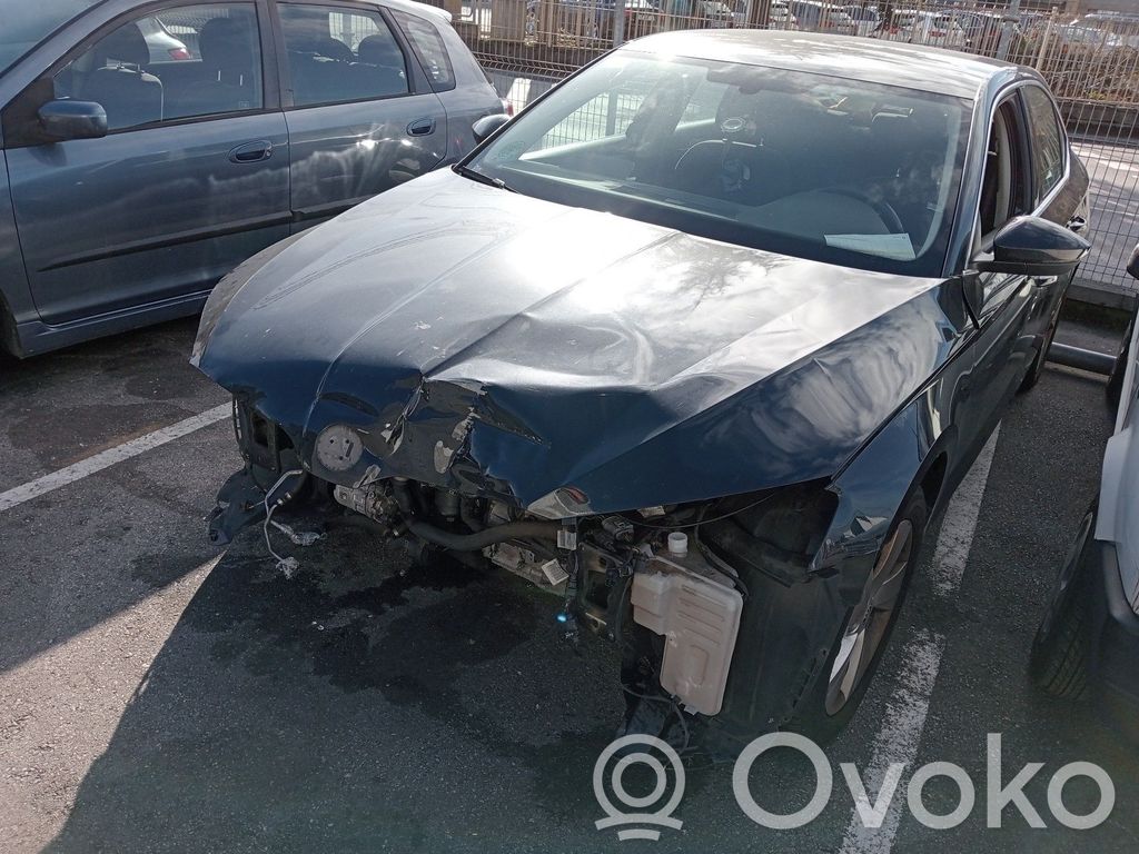 Superb B8 (3V) Superb  6X0973802A
