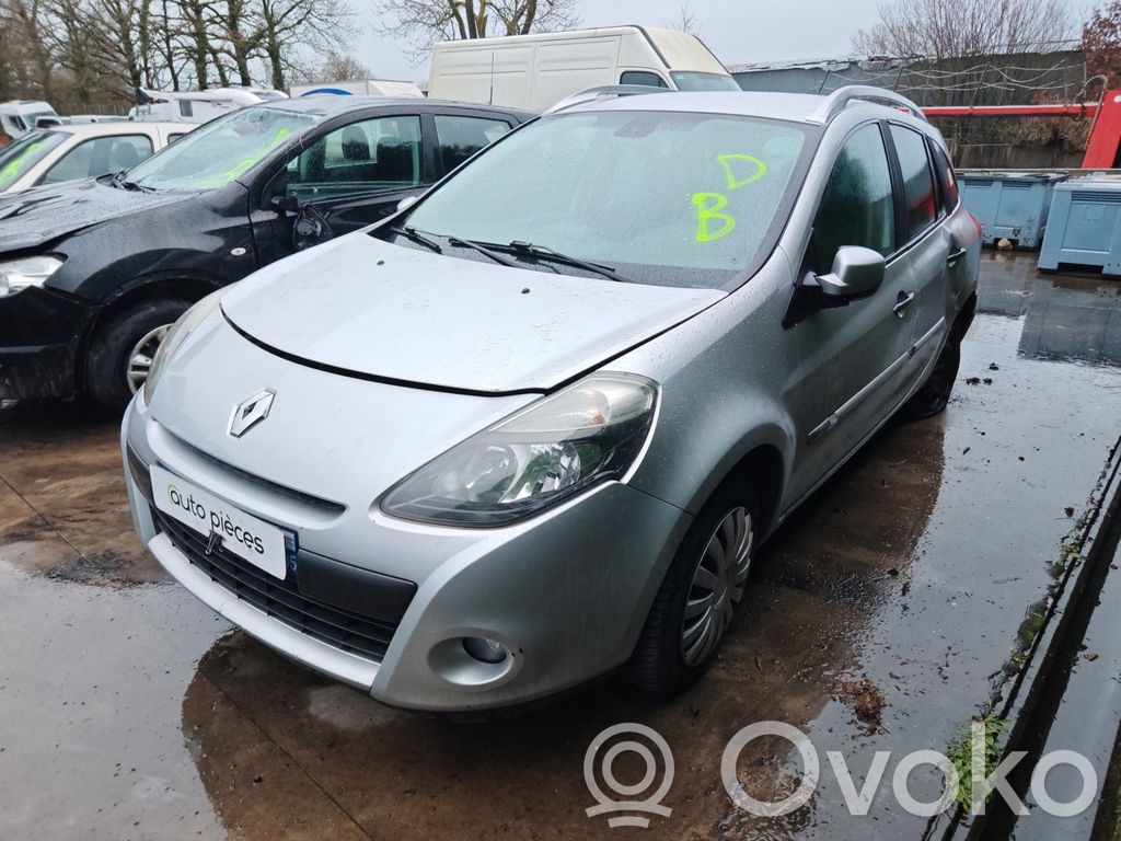 Clio III Clio  7701476906