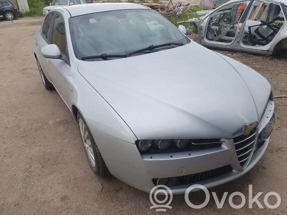 159 159  25D06