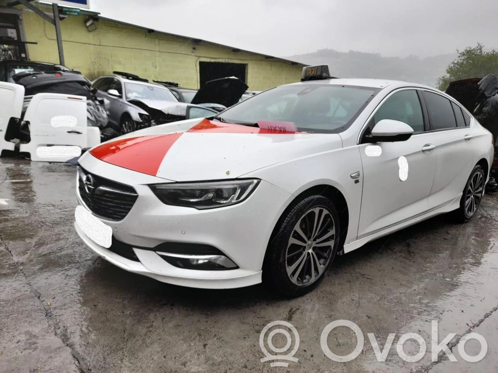 Insignia A Insignia  01276752