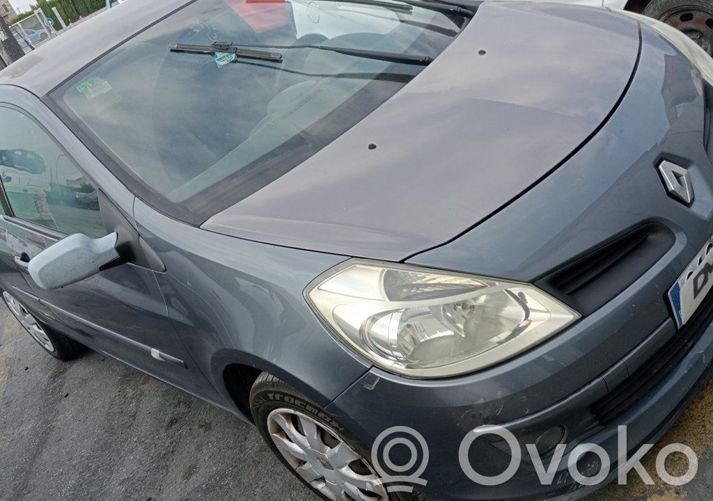 Clio III Clio  8200565645