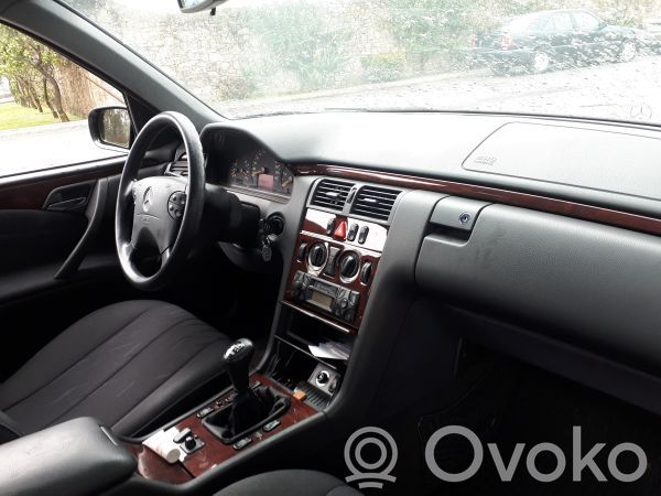 E W210 E-class, AMG (W124, W210, W211, W212, W213, C207, W238)