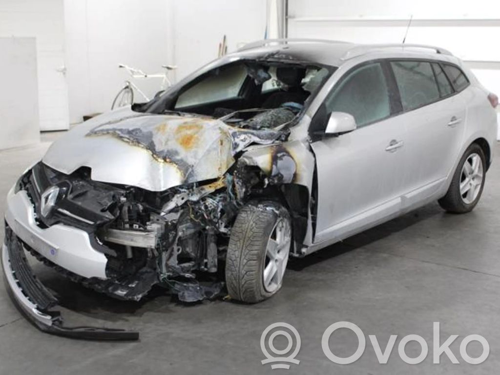 Megane III Megane  8201630670
