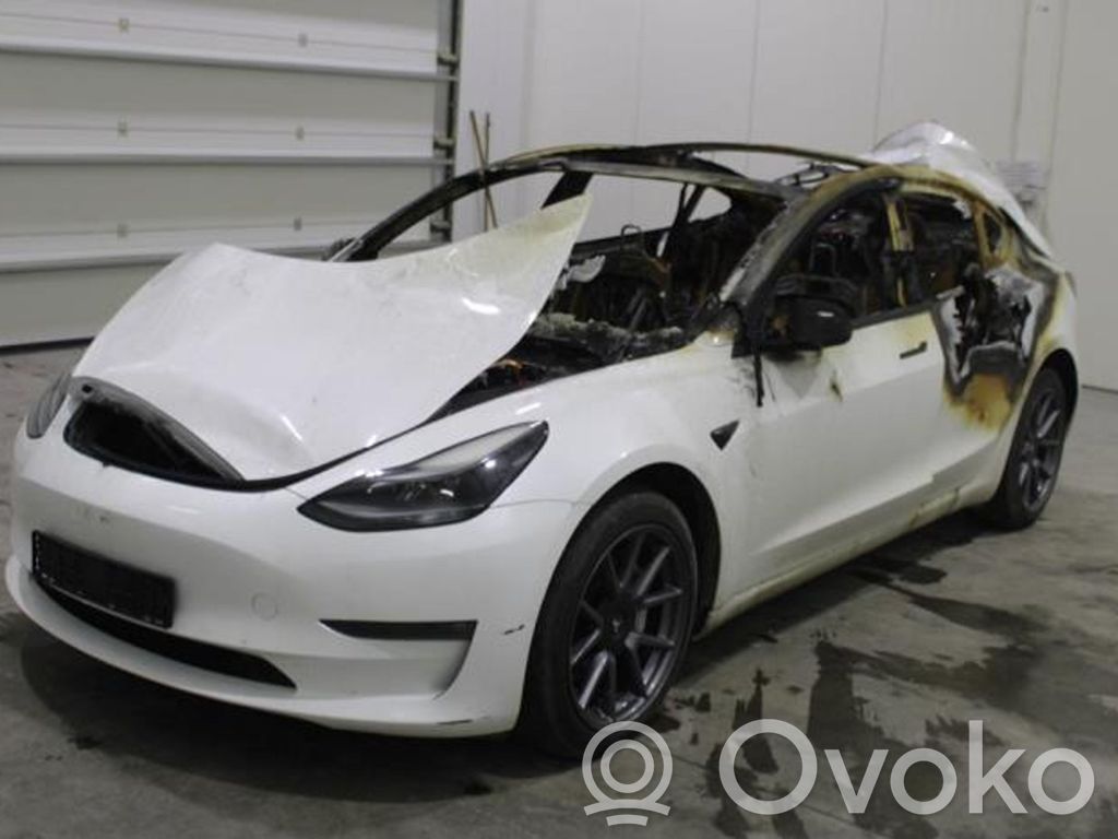Model 3 Tesla Model 3  148694300A