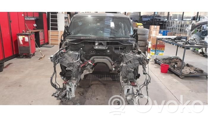 Defender Defender  L8B210154AC