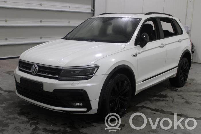 Tiguan Tiguan  3Q129607E
