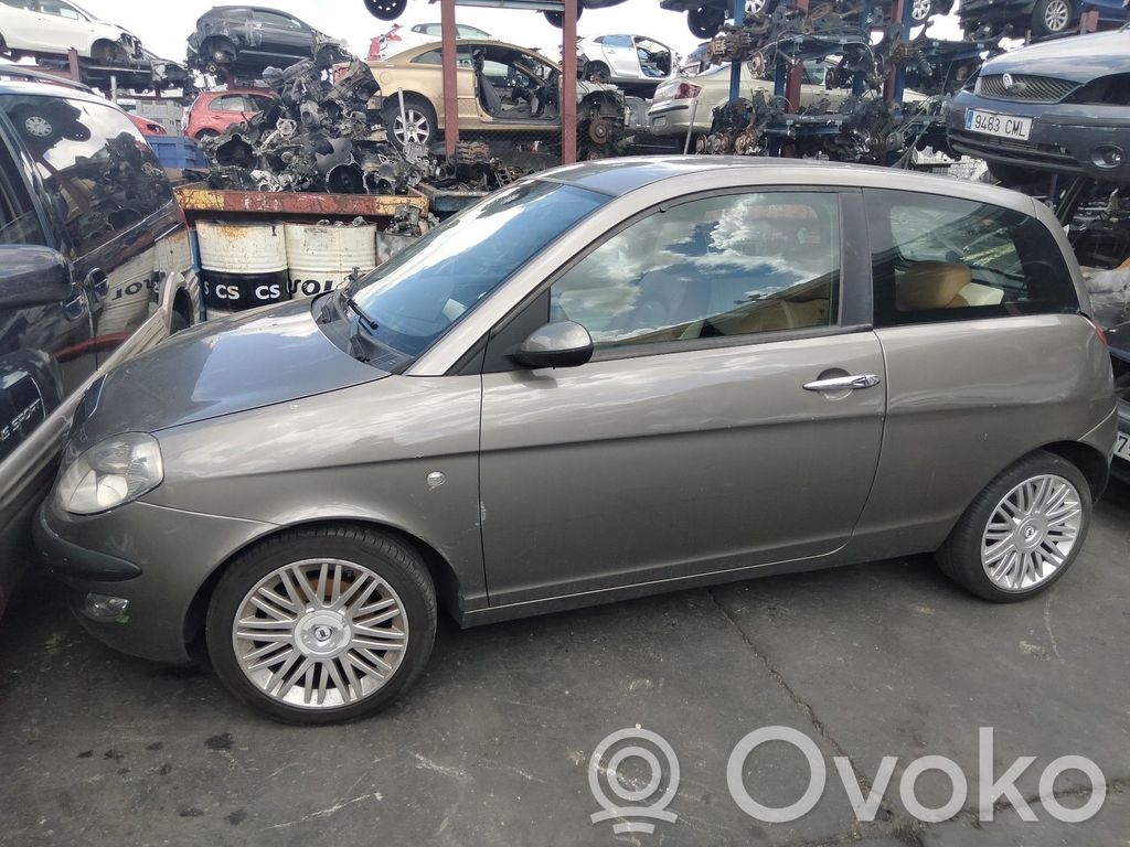 Ypsilon Ypsilon  MS1022118470