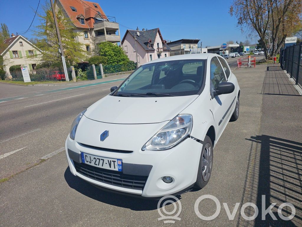 Clio III Clio  8200565645