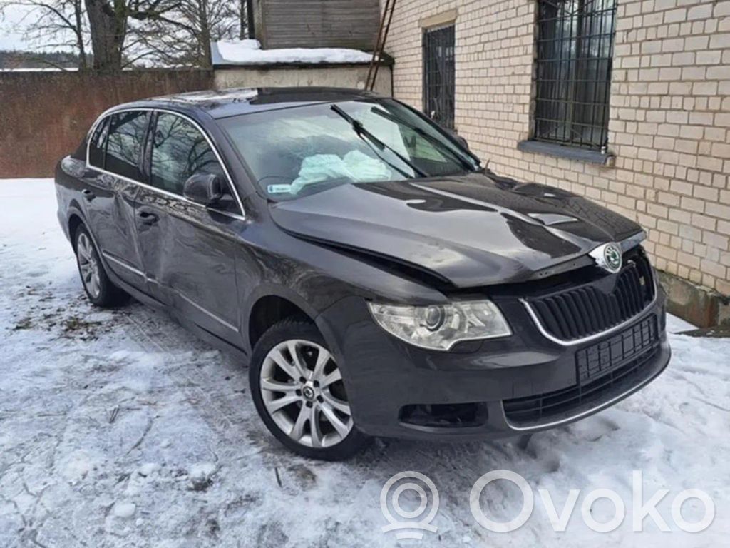 Superb B6 (3T) Superb  3T0907539A