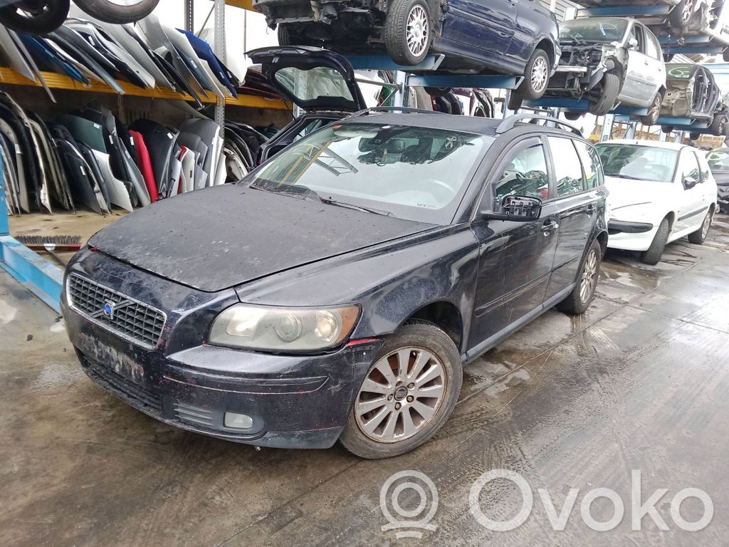 V50 V50  E30710071