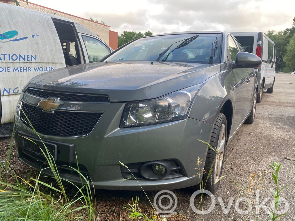 Cruze Cruze  13500577