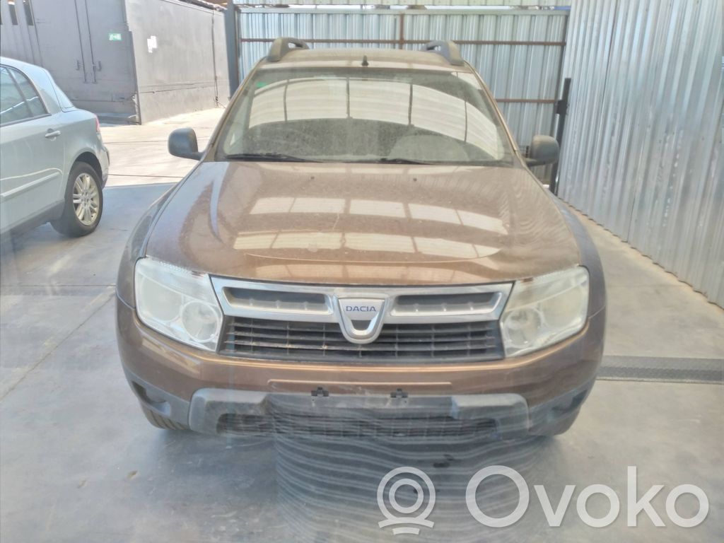 Duster Duster  8201002106