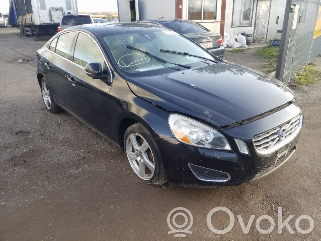 S60 S60  39800484