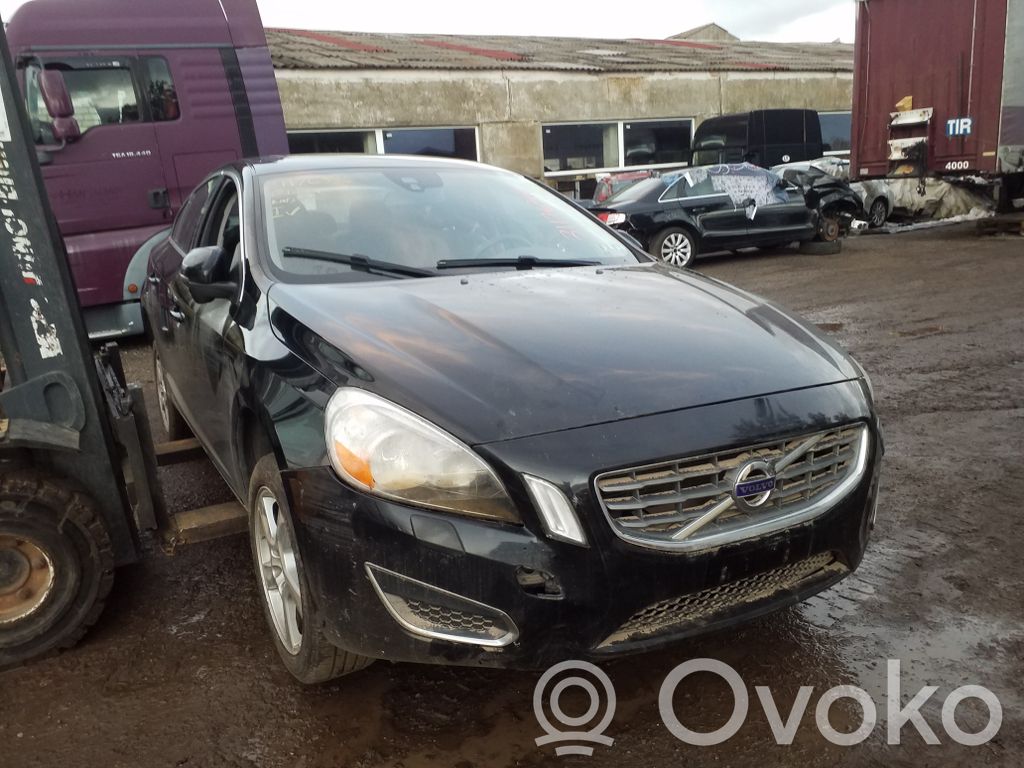 S60 S60  30739428
