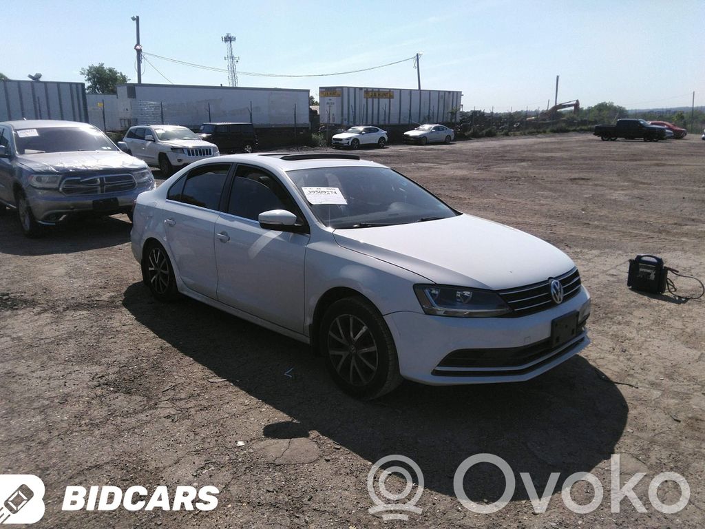 Jetta VI Jetta  561035285A