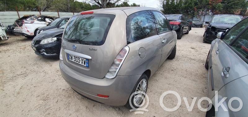 Ypsilon Ypsilon  735360607
