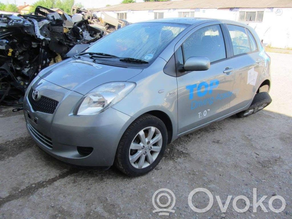 Yaris Yaris