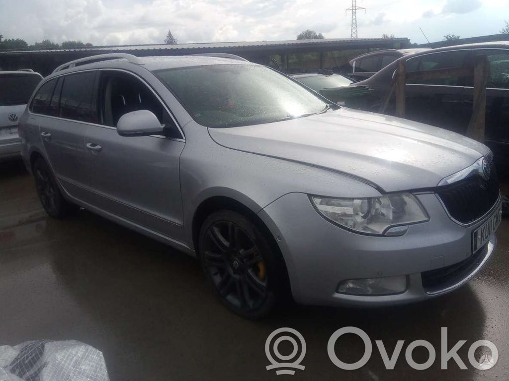 Superb B6 (3T) Superb