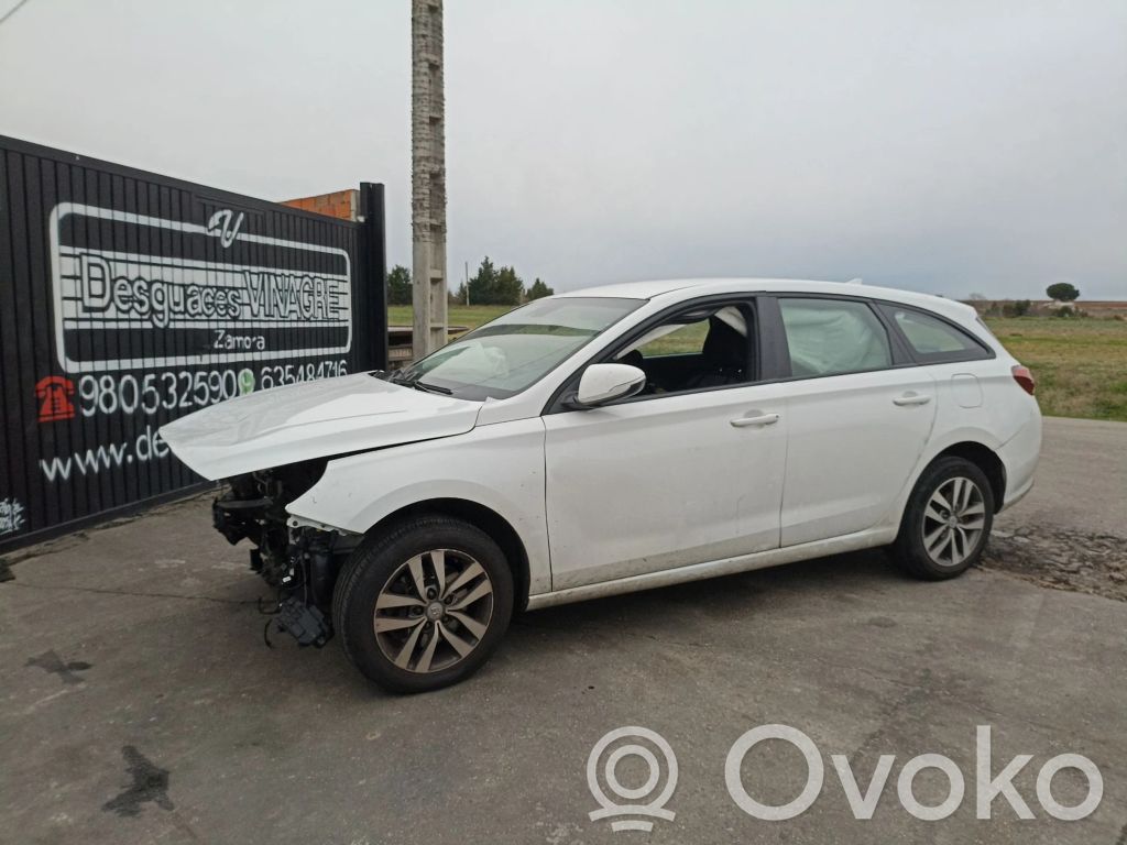 i30 i30  392332U100