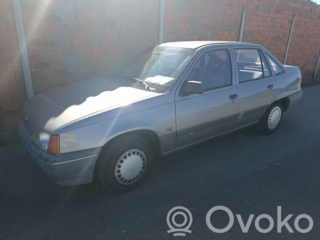 Kadett E Kadett  90519332