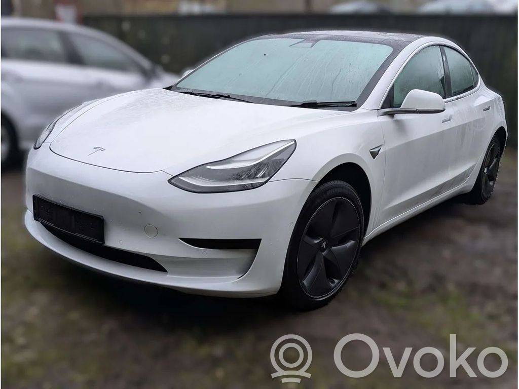 Model 3 Tesla Model 3  147292500B