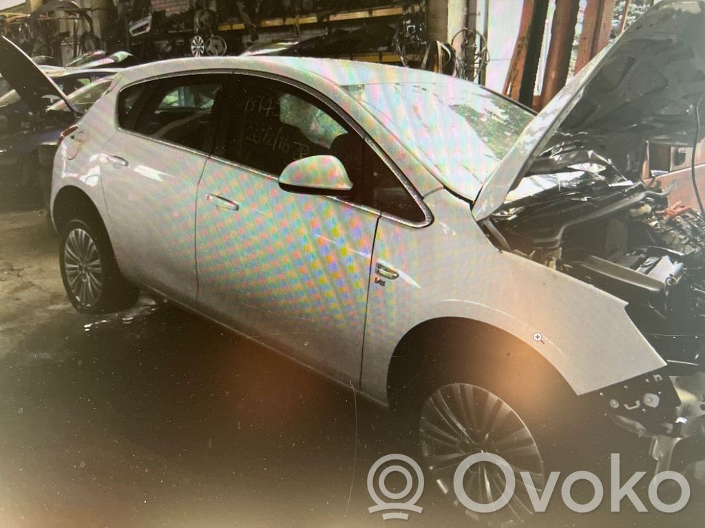 Astra J Astra  13577234