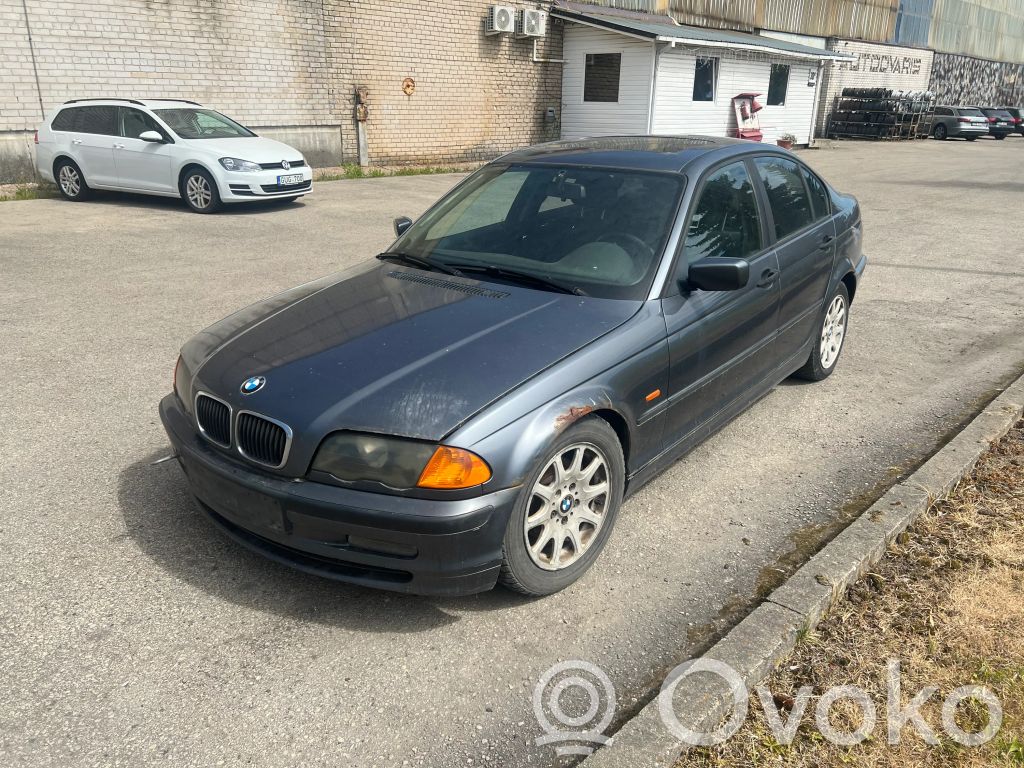 3 E46 Series 3  1095990