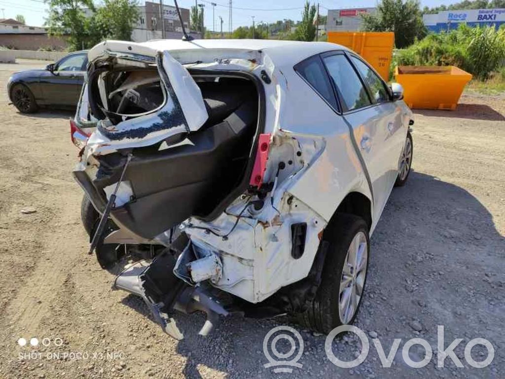 Auris E180 Auris  8953512020