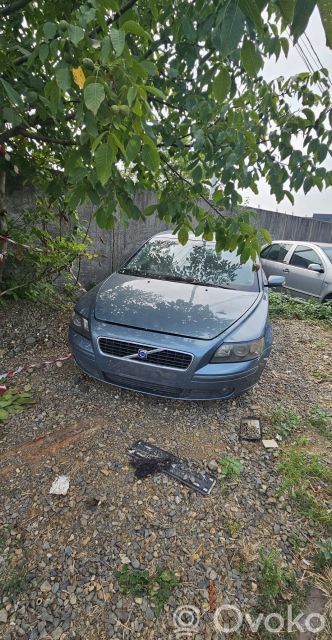 S40 S40, V40