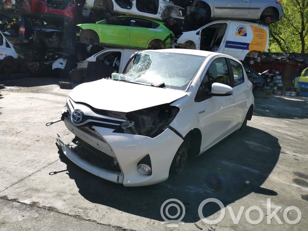Yaris Yaris  899900D050