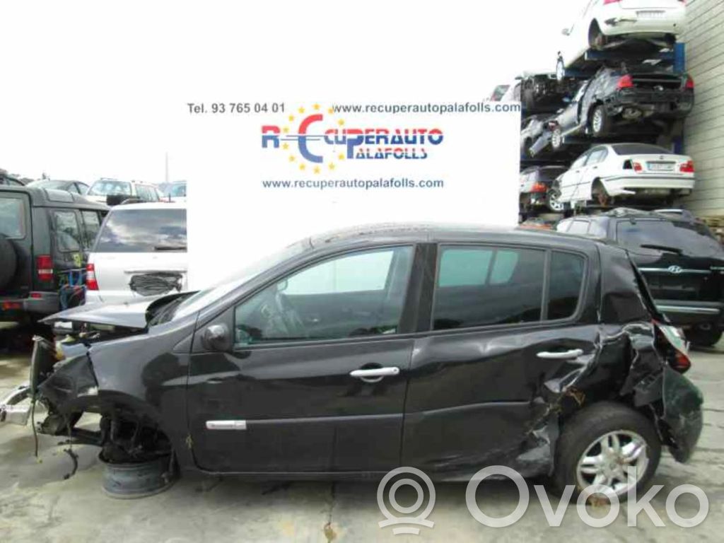 Clio III Clio  8200407712